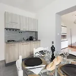 Madamin Aparthotel 3*