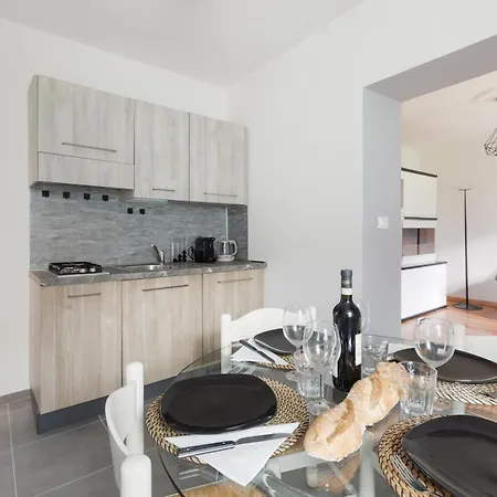 Madamin Hotel apartamentowy *