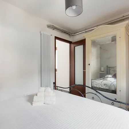 Apart-hotel Madamin 3*