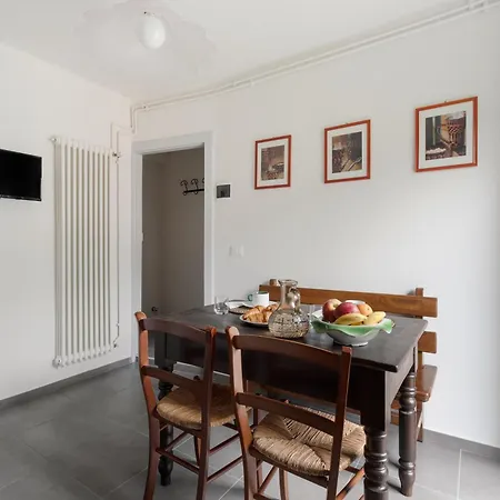 Hotel apartamentowy Madamin *