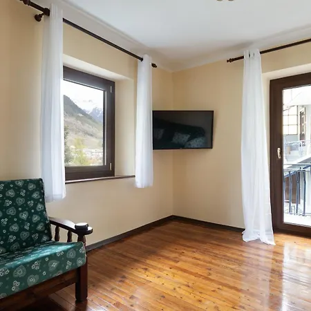 Aparthotel Madamin
