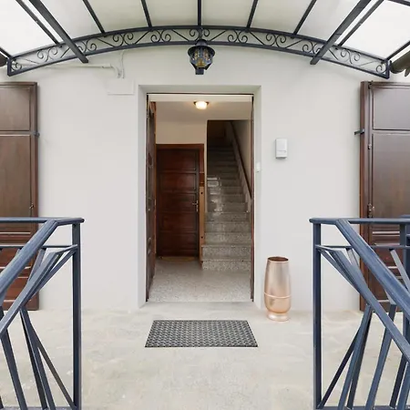 Madamin Aparthotel