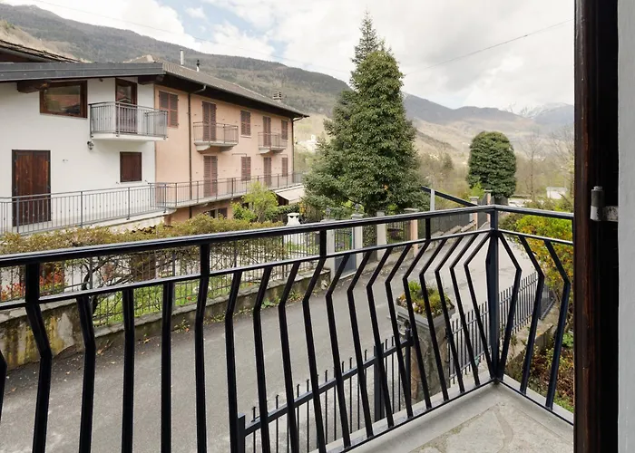 Madamin Aparthotel 3*